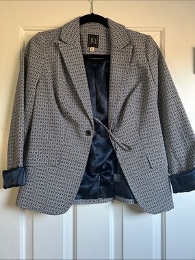 XS Limited Navy & White Patterned Blazer - Women